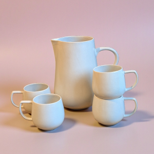 Zestaw rodzinny: dzbanek z 4 filiżankami