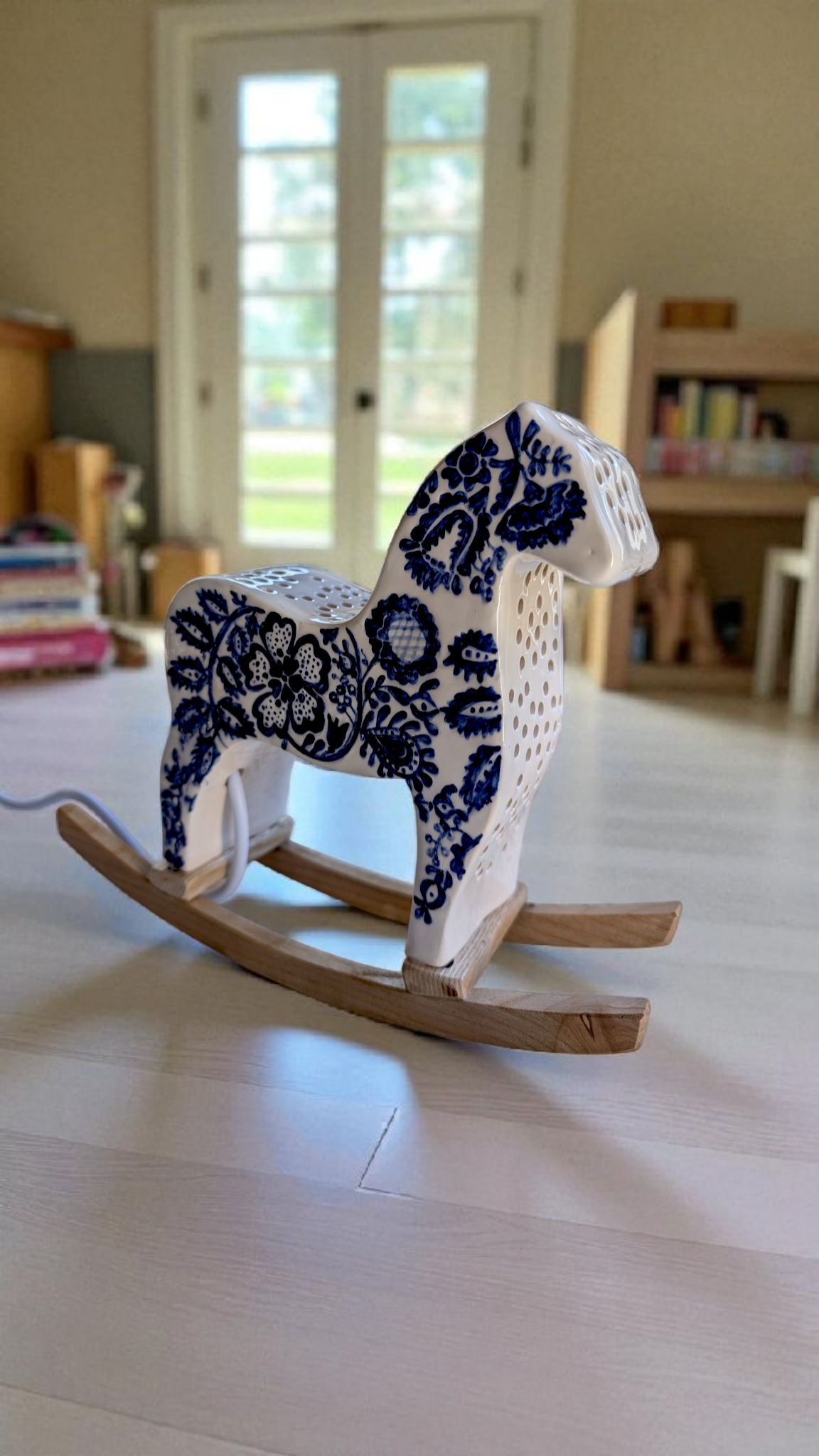 Ceramiczny konik na biegunach - obrazek 5